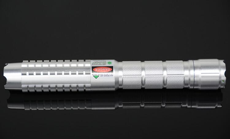 レーザーライトポインター 532nm グリーン 100000 - Industrial Laser Pointer のレビューと価格