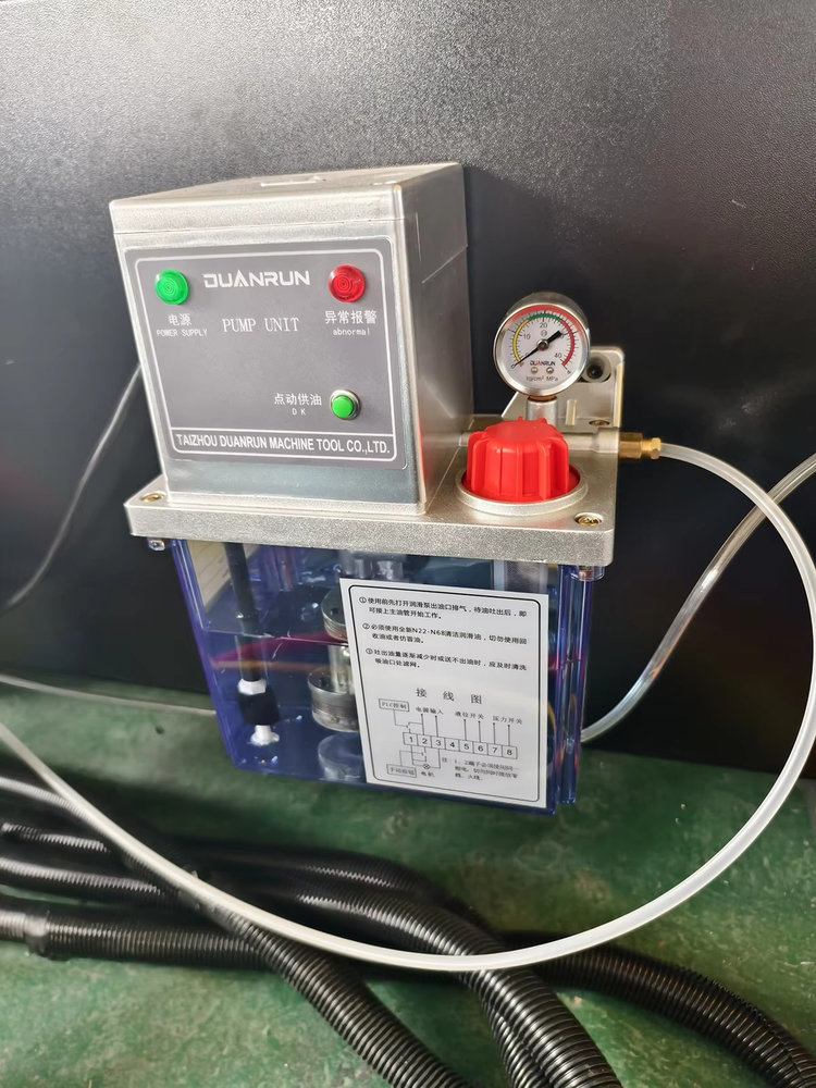 金属レーザー切断機価格 工業用CNCファイバー - Industrial Laser Cutting Machine Price のレビューと価格