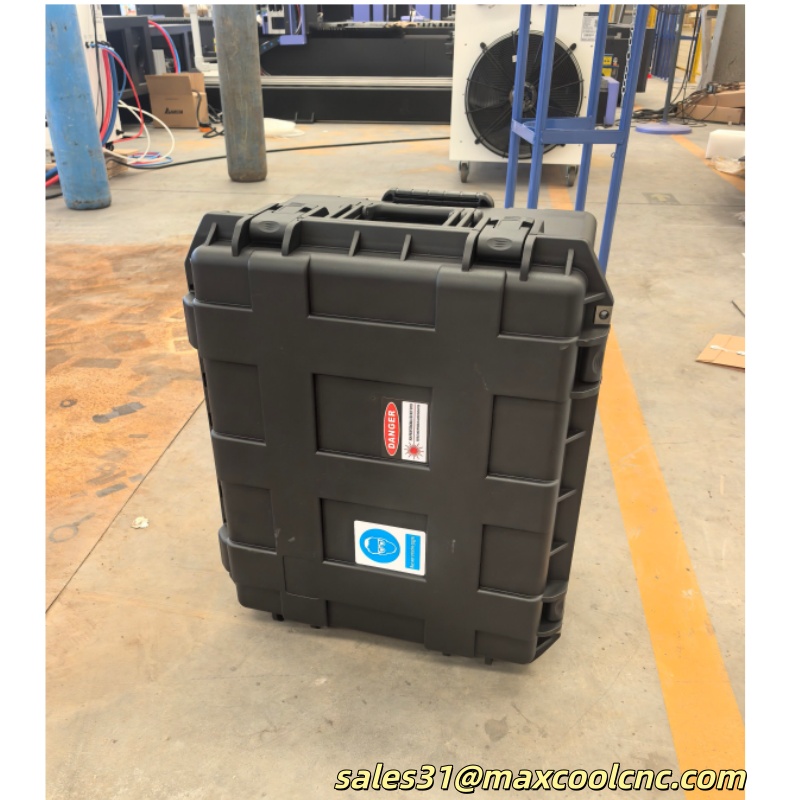 連続1200Wスーツケース型レーザー洗浄機 ミニポータブル錆 - Industrial Laser Rust Remover のレビューと価格